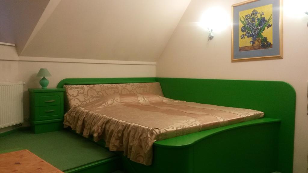 Marlen Hotel Rivne Room photo